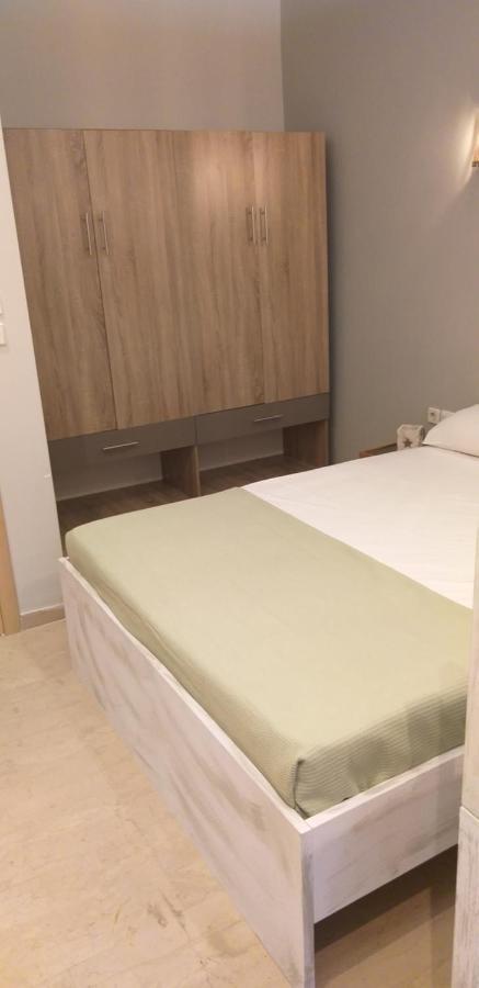 The George Apartments Nea Kallikrateia Екстер'єр фото